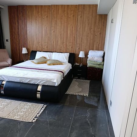 Penthouse Apartment On The Beach Bat Jam Exteriér fotografie