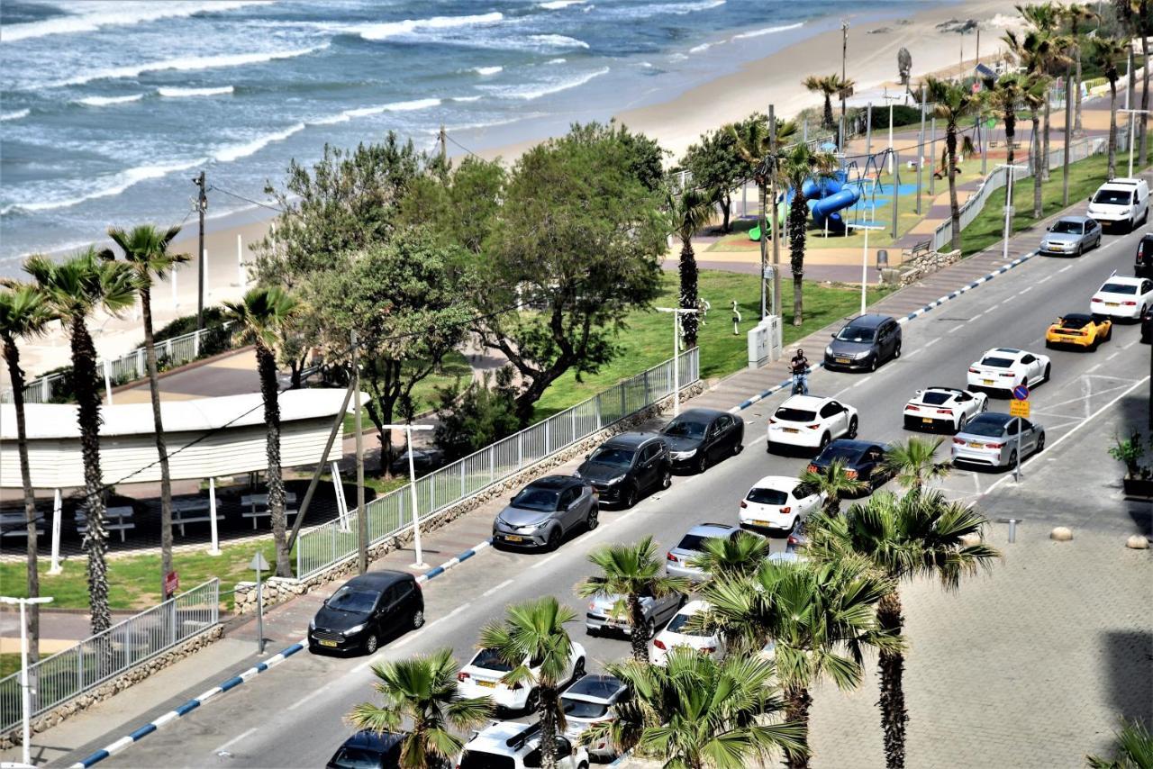 Penthouse Apartment On The Beach Bat Jam Exteriér fotografie