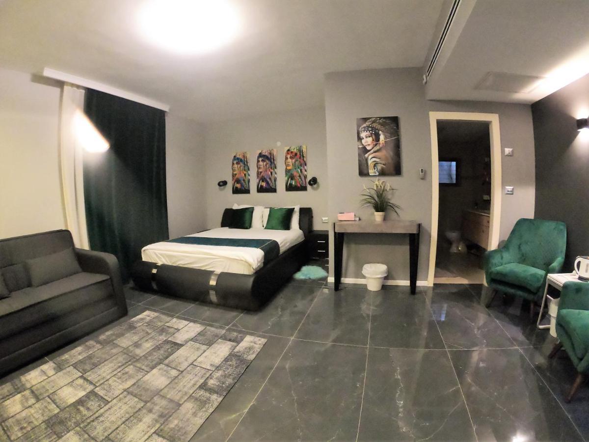 Penthouse Apartment On The Beach Bat Jam Exteriér fotografie