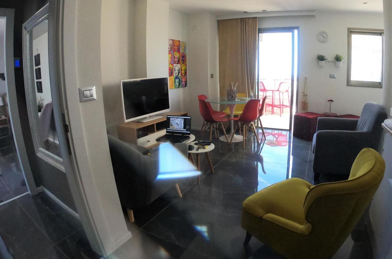Penthouse Apartment On The Beach Bat Jam Exteriér fotografie